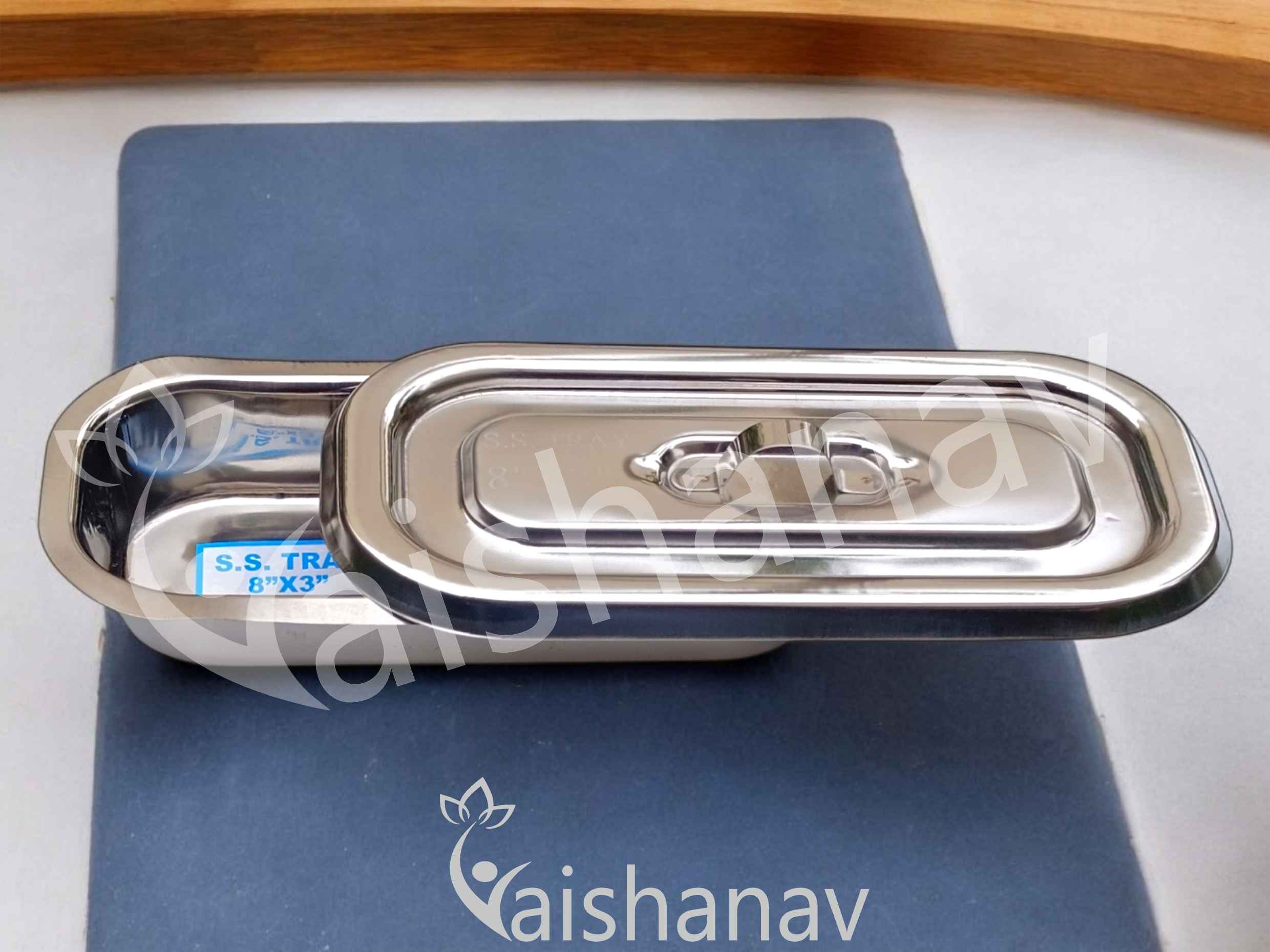 Vaishanav Stainless Steel Instrument Tray 8 × 3 Inch with Lid