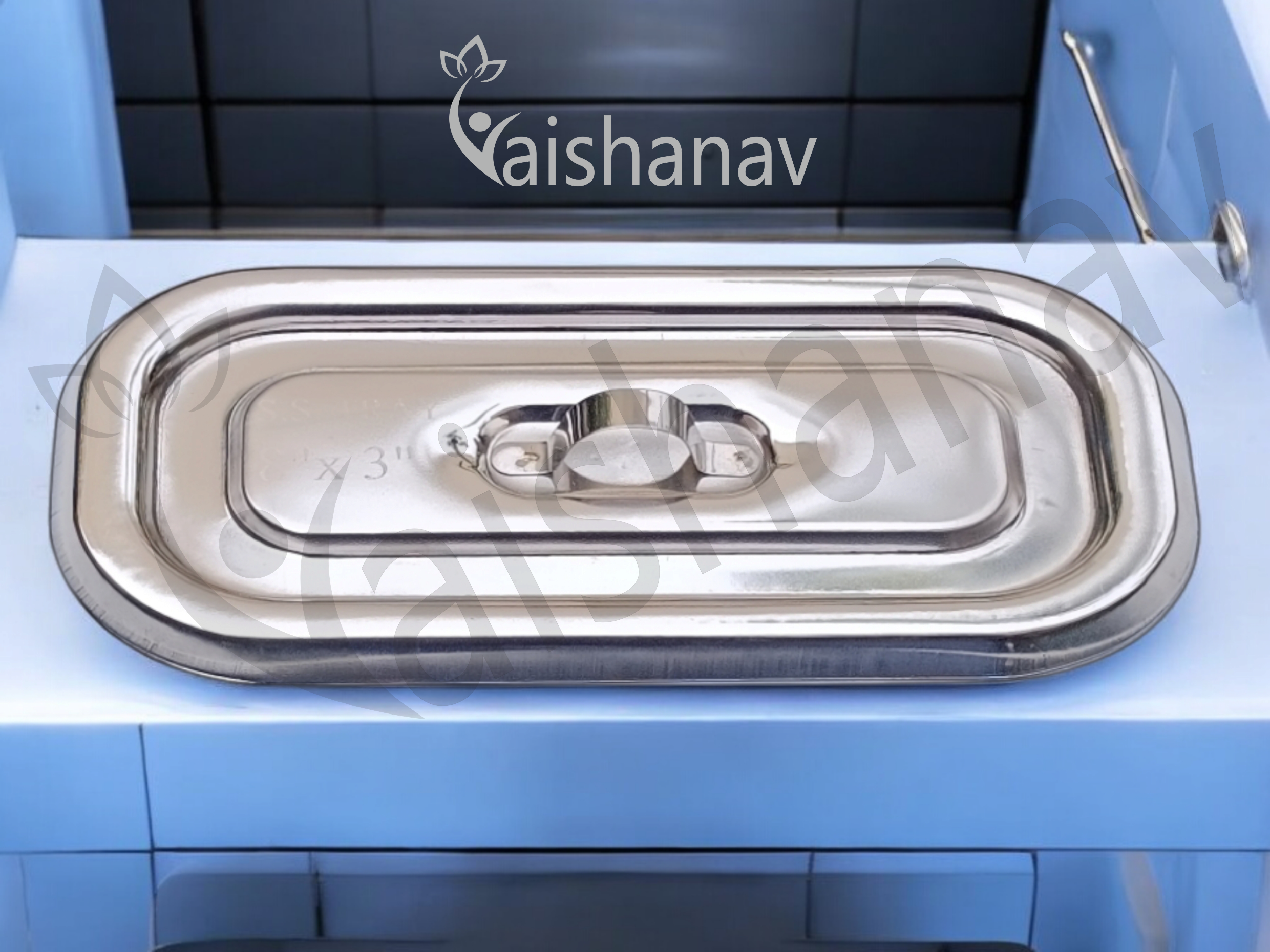 Vaishanav Stainless Steel Instrument Tray 8 × 3 Inch with Lid