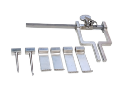 Dr. Ramani Retractor